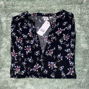 ⭐️NEW⭐️NWT GAP Floral Blouse